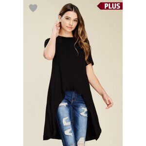 Plus Size Fishtail Midi Short Sleeve Top in Black